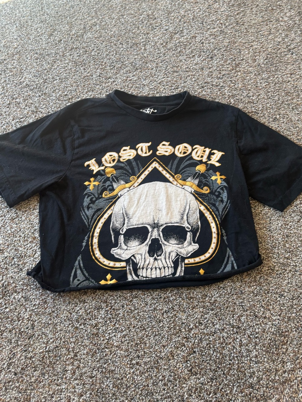 Eighty Eight Lost Soul Skull Graphic Cropped Tee Medium